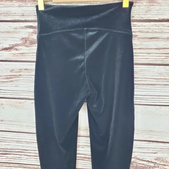 Spanx Womens Small Black Velvet Velour High Rise Stretch Shaping Leggings - Picture 6 of 8